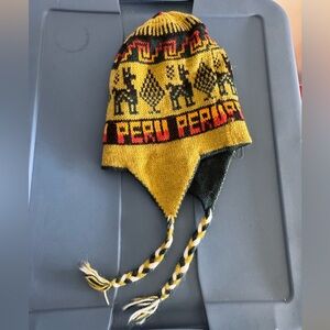 Peru reversible beanie